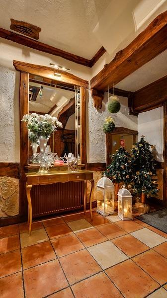 Hotel - Karczma Klimtowka Wolbrom エクステリア 写真